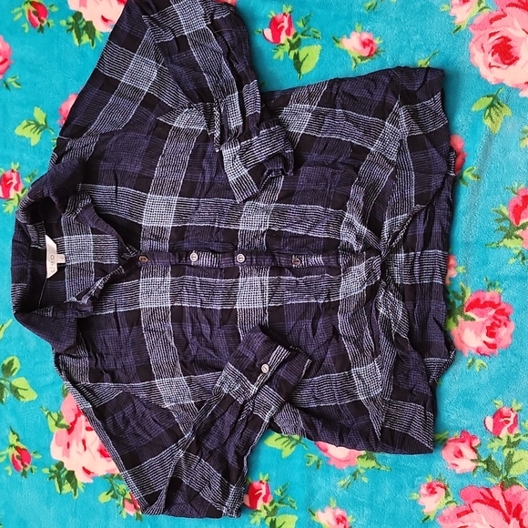 Cleo lightweight plaid shirt - Picture 1 of 3